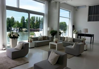 Blick aufs Wasser, Lounge, Produktpräsentation, Möbelschau, Dekoration, Event,