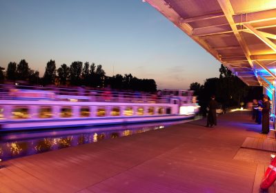 Bootsanleger, Abendveranstaltung, Anlegestelle, Wasserseite, Betriebsfeier